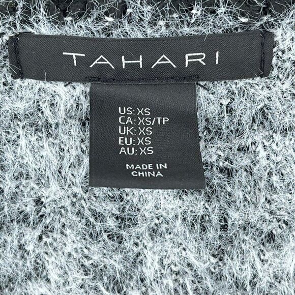 Tahari Houndstooth Eyelash V-Neck Button Up Cardigan Sweater Soft White Black XS - Picture 9 of 10